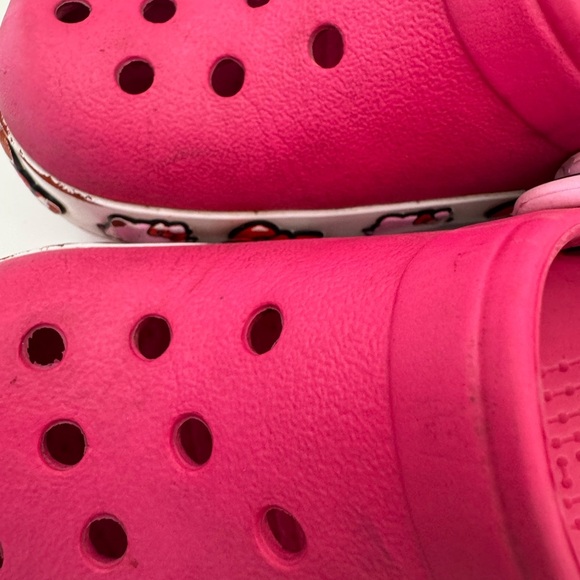 Crocs Children Size 9 PinkHello Kitty Crocs Slip on Clogs Fast Shipping - Picture 8 of 13